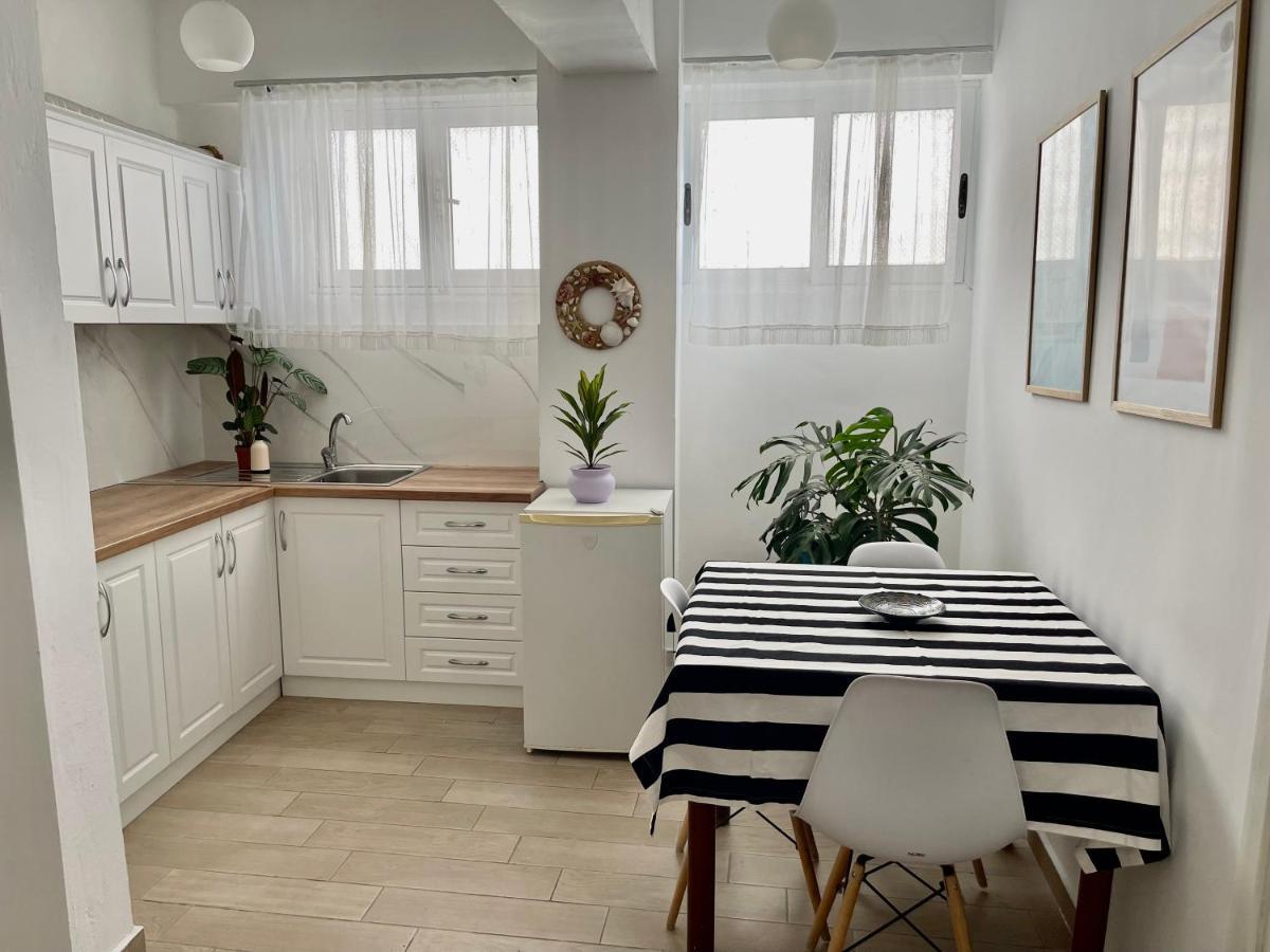 Lola'S Apartment Durrës 외부 사진